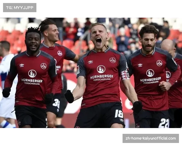 汉堡六轮不败积26分保级乐观 维埃拉任意球建功显核心价值 汉堡六轮不败积26分保级乐观 维埃拉任意球建功显核心价值